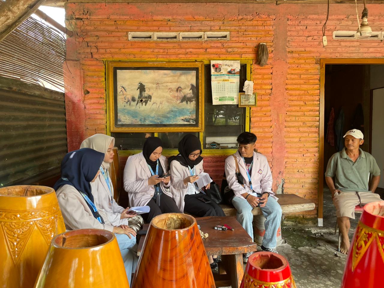 pemutakhiran-data-ikm-industri-kecil-menengah-oleh-tim-komunitas-sobat-sehat-laban-usahid-solo-di-wilayah-desa-laban